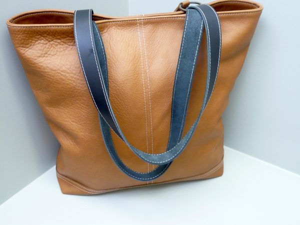 Handtas rundleder cognac kleur