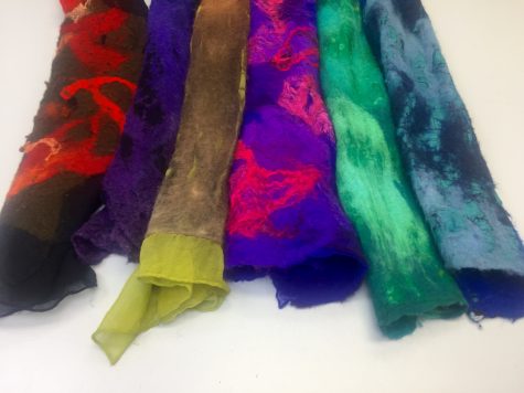 Workshop sjaal vilten op zat. 7 juli 2018 Vilten workshop Iracouture IMG 5155 475x356 - Workshop sjaal vilten op zat. 7 juli 2018 -