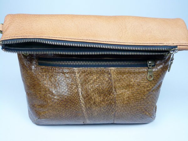 Zalmleer clutch schoudertas cognacbruin