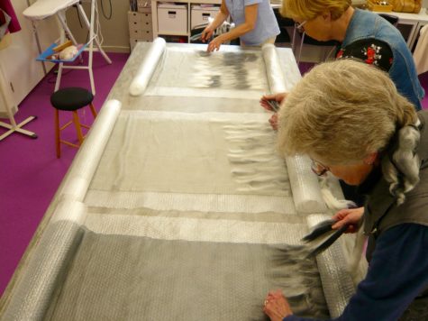Vilten Wolviltworkshop Iracouture L1080646 475x356 - Vilten -