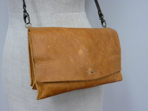 Portemonnee tasje rundleder cognac