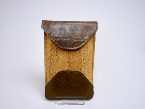 Workshop tas maken van ecologisch kurk in een dag Kurk smartphone cover L1090777 475x356 - Workshop tas maken van ecologisch kurk in een dag -