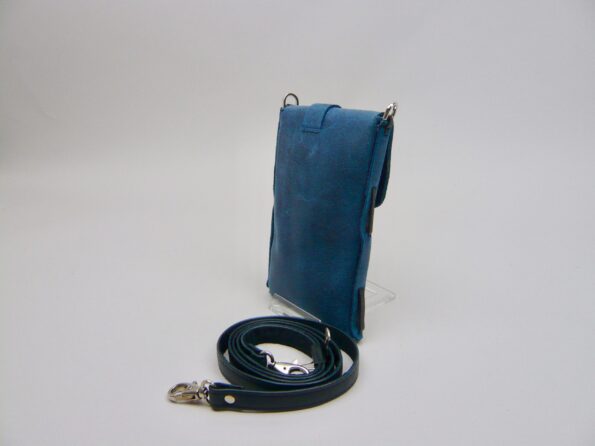 Telefoontasje rood blauw en groen